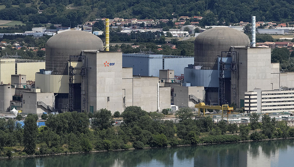 Centrale nucléaire de Saint Alban - France > diptyque 120 x 325 > © 2016